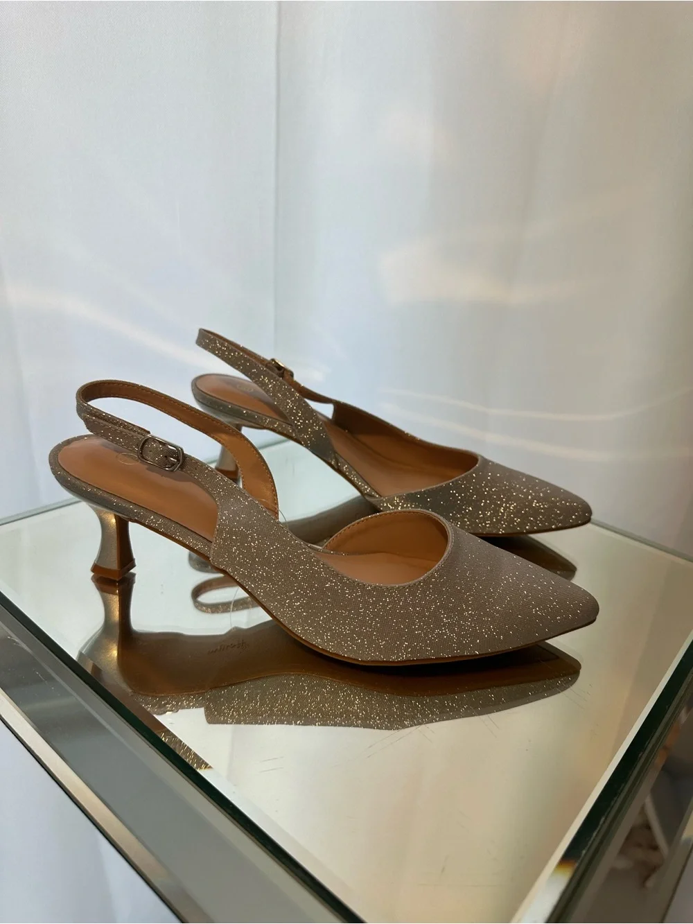 Mysoft Silver Glitter Slingback Kitten Heel Pumps Sz 8.5 NWT